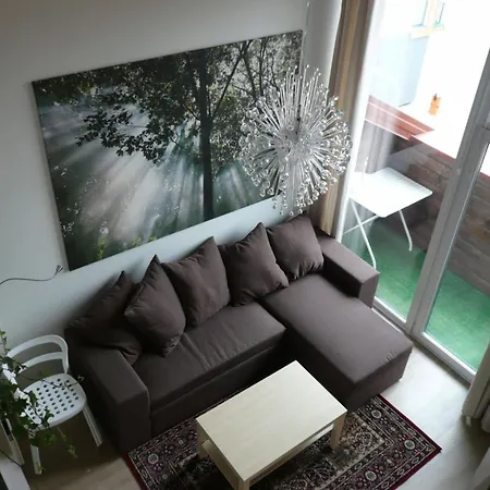 2 Miegamuju Kambariu Apartamentai Palangos Centre Su Vaiku Zaidimo Aikstele *