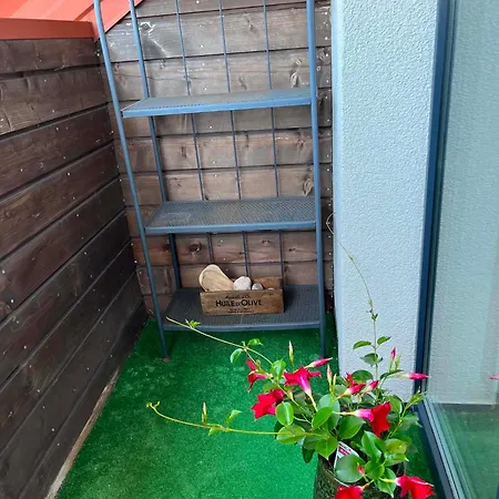 2 Miegamuju Kambariu Apartamentai Palangos Centre Su Vaiku Zaidimo Aikstele Apartament *