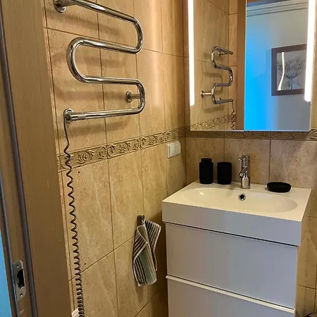 2 Miegamuju Kambariu Apartamentai Palangos Centre Su Vaiku Zaidimo Aikstele Połąga